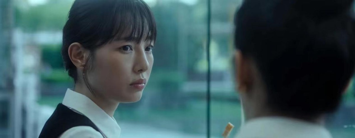 白百何|2天拿下票房日冠，破3项纪录，看得我汗毛竖立，白百何新片有多横