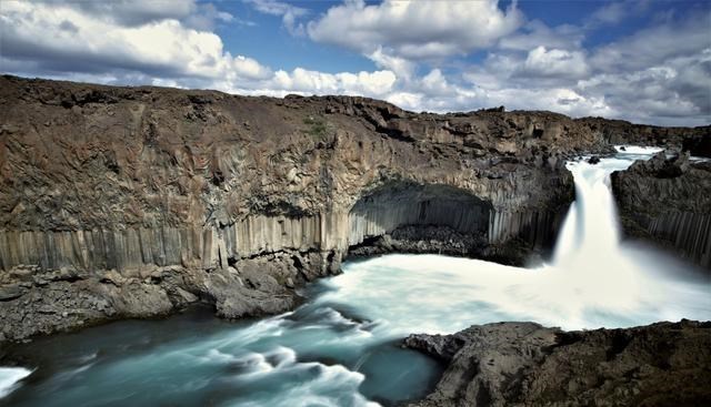  冰上漂流389天，数百名科学家带回一个噩耗：北极正默默“死去”