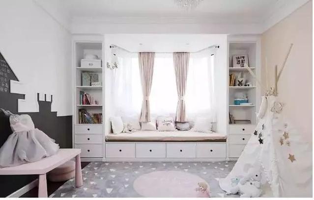 飘窗就该这样装，还能多出一个柜子，学习、收纳两不误！