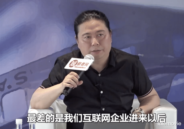 张艺兴|为什么现在大部分影视剧中的年轻人，看起来一点都不接地气？