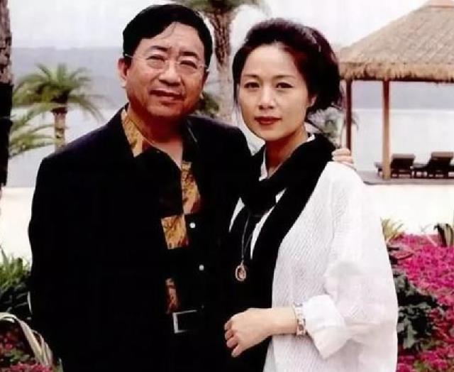 余秋雨|李红:揭露我的流氓前夫余秋雨,没人比我更了解这个“伪君子”!