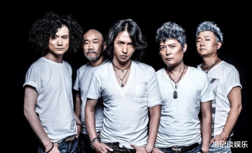 李小冉|40岁张淇节目用力过猛?看了54岁赵明义的拉票,你会理解并爱上他