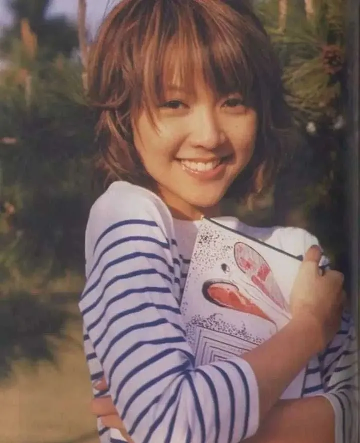 薛凯琪|“港圈最后的少女”消失10年高调复出，艳压内娱小花：不愧是我的童年女神！