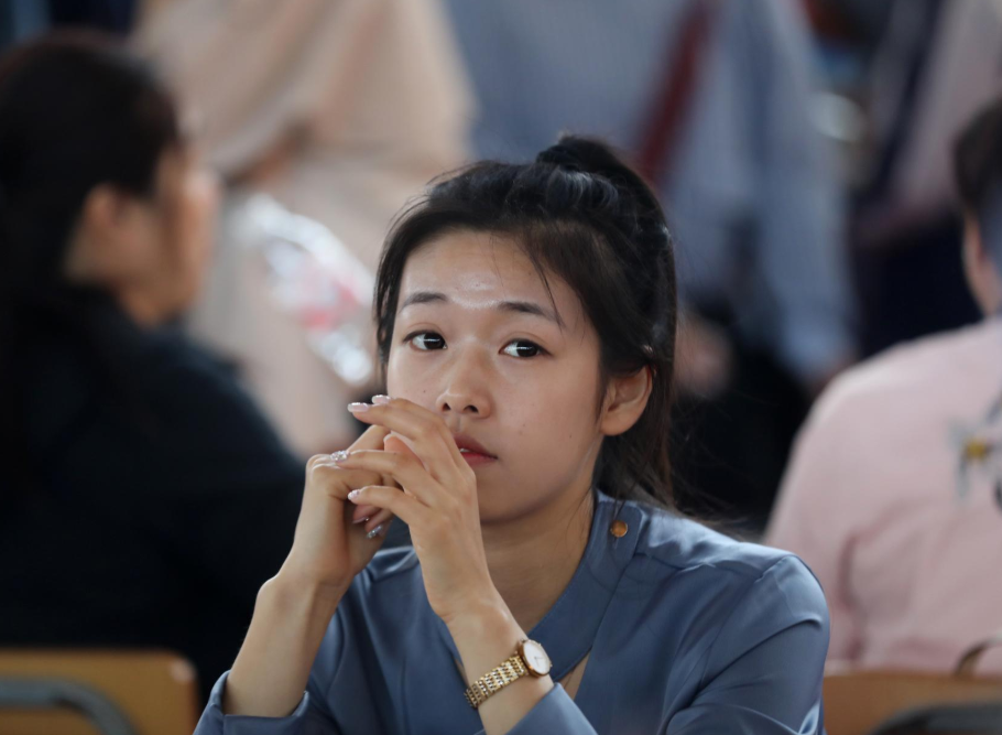 hr|HR吐槽现在大学生太浮躁，频繁跳槽不负责任，或许真相并非如此