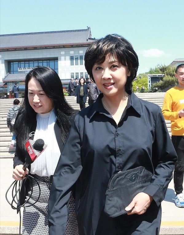 女儿国|《西游记》中女儿国国王，在现实生活中，穿上职场装还他有气质的