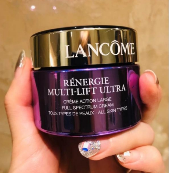 面霜|女人“抗老”不可少的几款面霜推荐：这些面霜让肌肤更白嫩细滑