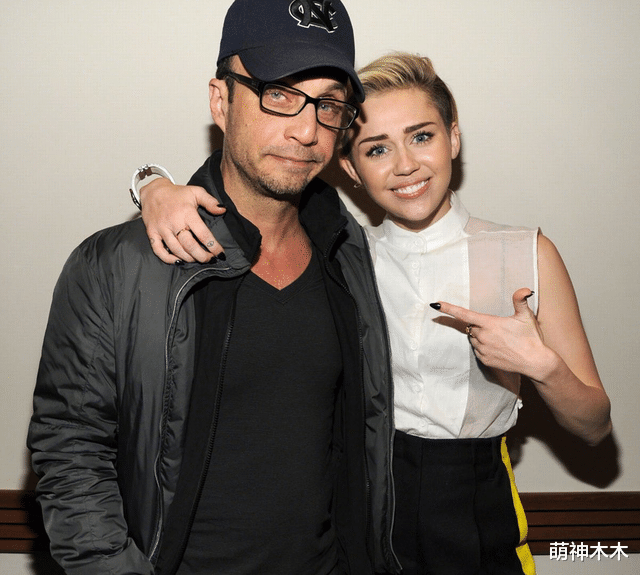 布兰妮·斯皮尔斯|布兰妮出席听证会控诉父亲虐待，大量细节曝光：给我宫内装节育器