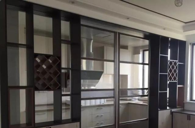 厨房隔断选好了,既好看又实用,有3种方案可以选择