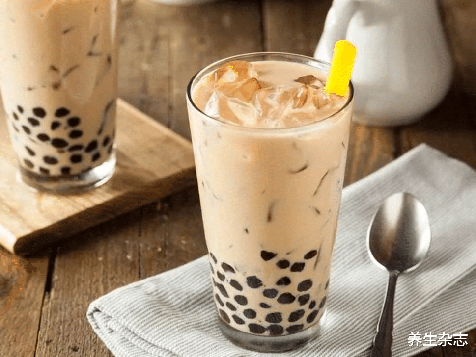 鸡蛋|每天一颗鸡蛋，28岁男子患上胃癌，医生：“1种鸡蛋”比酒伤胃，别再吃