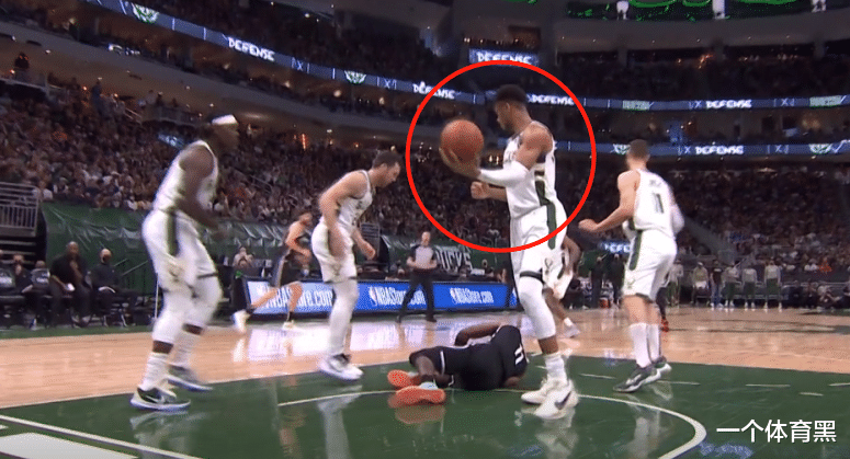 凯里·欧文|多角度回看字母哥垫脚：兼具稳准狠，还看了欧文一眼，怎么洗？