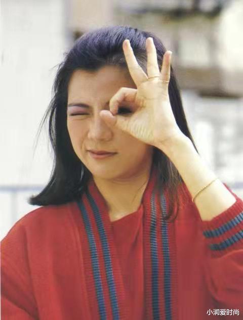 小润爱时尚 身高仅159的翁美玲，40年前的衣品显高不过时，她的时尚经值得学