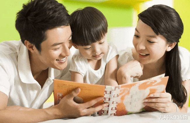 刘诗诗|郭晶晶不在家，霍启刚带3娃偷吃麦当劳，网友：好爸爸人设不保