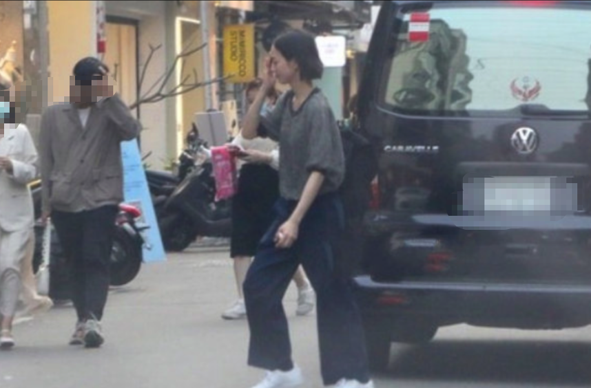 明星素颜|人人都在夸的气质女神瘦成纸片人，素颜太幻灭，真的不要过度减肥