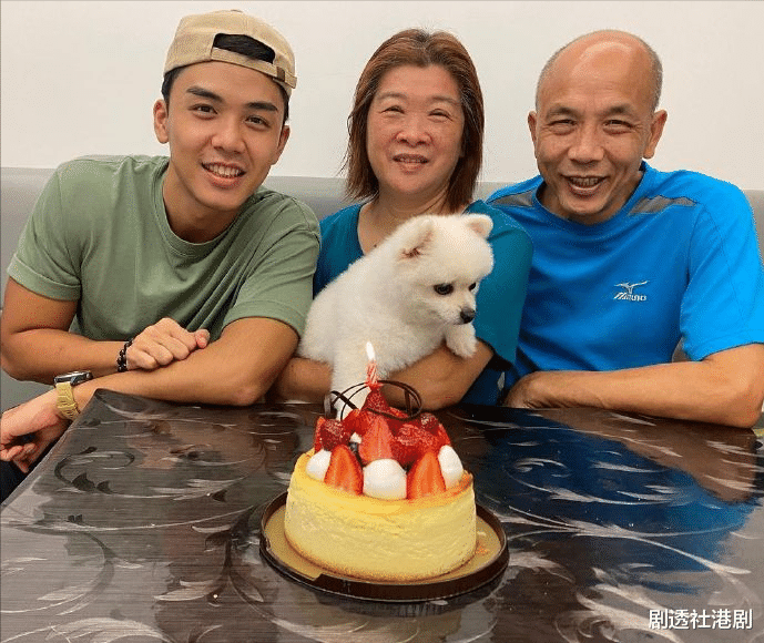 |加油! TVB男星与前任演情侣不尴尬，入行六年最感谢父母：想好好报答他们