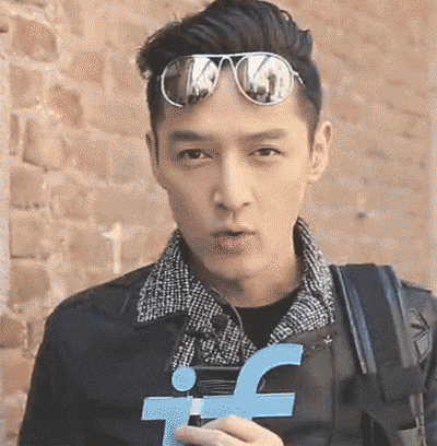 萌萌萌说|你认为结婚超过十年的夫妻还会接吻吗？哈哈哈哈，神评是魔鬼吗？