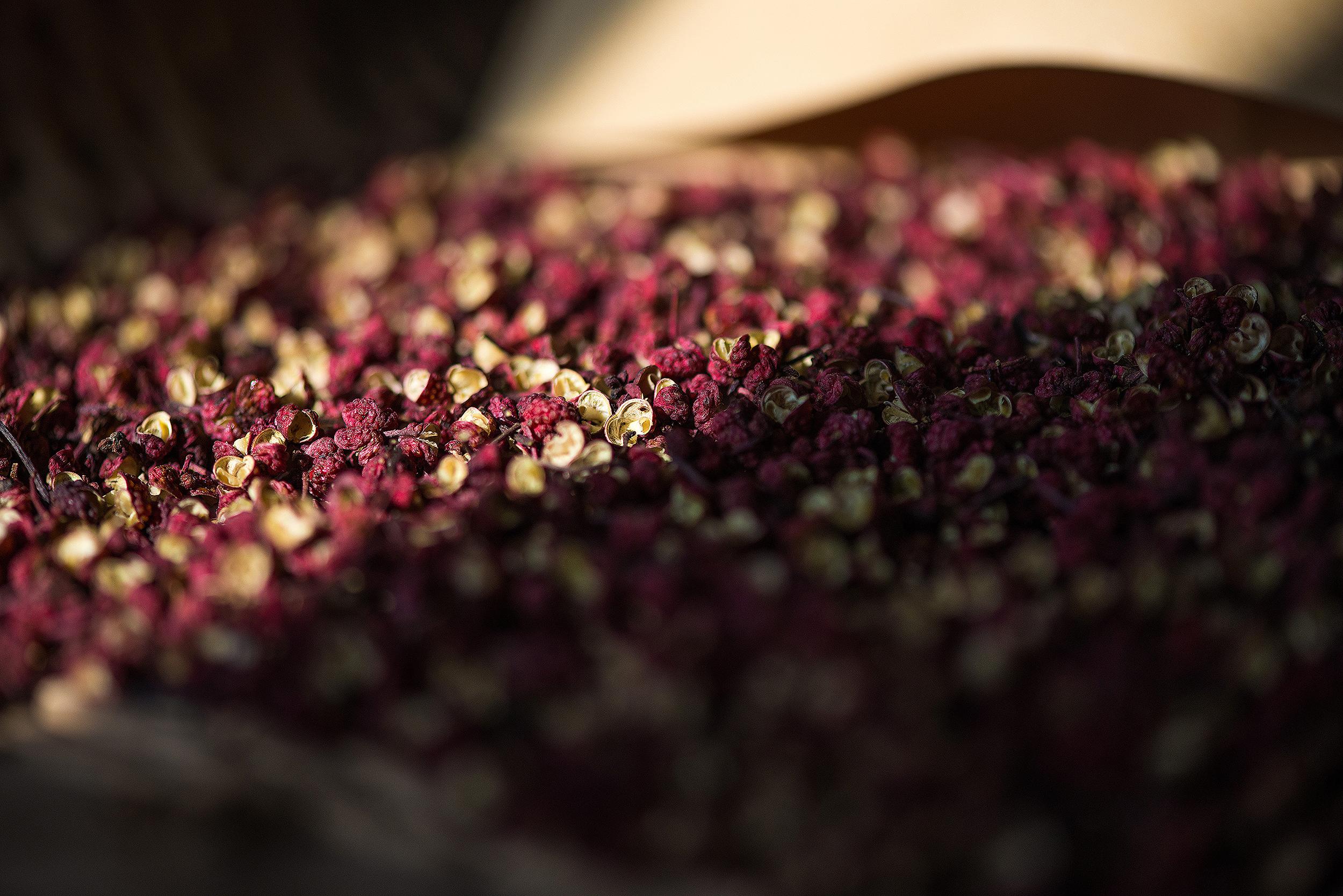 花椒|一把莲子加花椒,腰不疼腿不麻了,腰肌劳损也不见了,值得一试