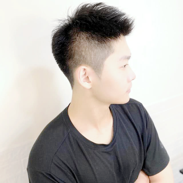 发型|今夏“前刺头”太火了，就连李现头上头，发质粗硬的男生速度围观