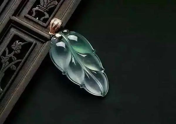 翡翠|翡翠收藏的几个等级，排名第一的居然是它？