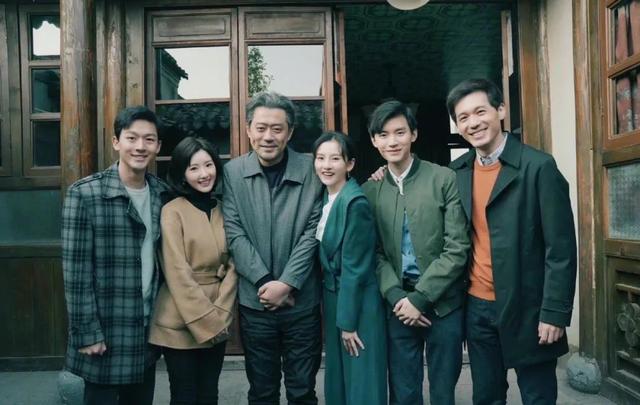 明星素颜|就想问一句,她们的复古美可以量产不?