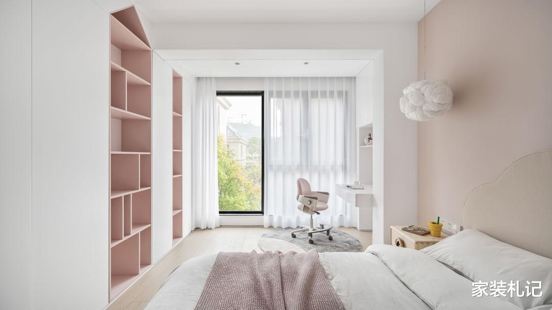 有一说一,还是极简风最耐看!看她家客餐厅,真大气