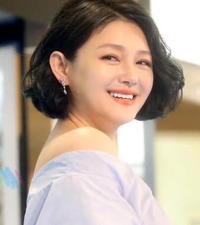 陈红|11位变胖的女星个个脸圆脖子粗，贾玲早年让人意外，陈红是真美人