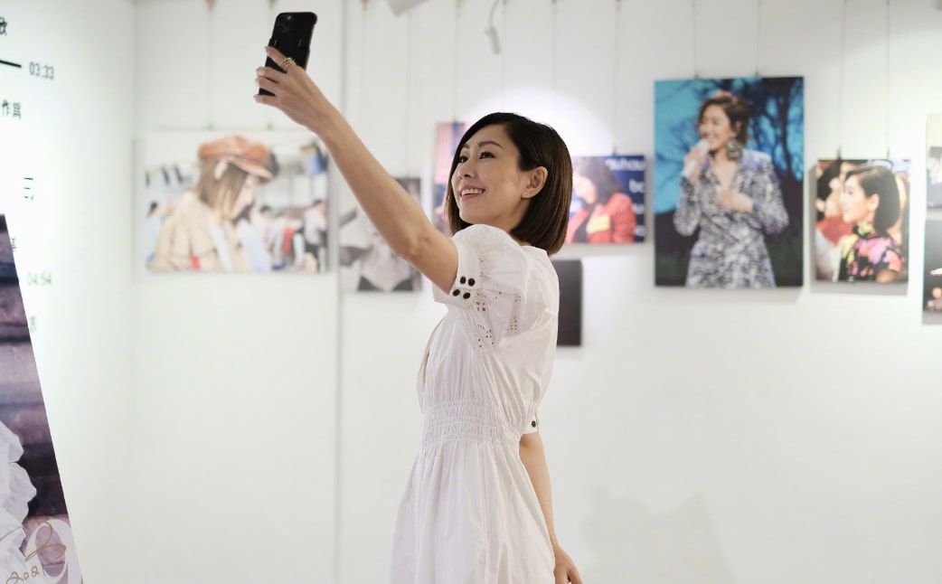 胡定欣|她是TVB“视后”,曾与庄思敏“互撕”,黄日华为她得罪了陈敏之