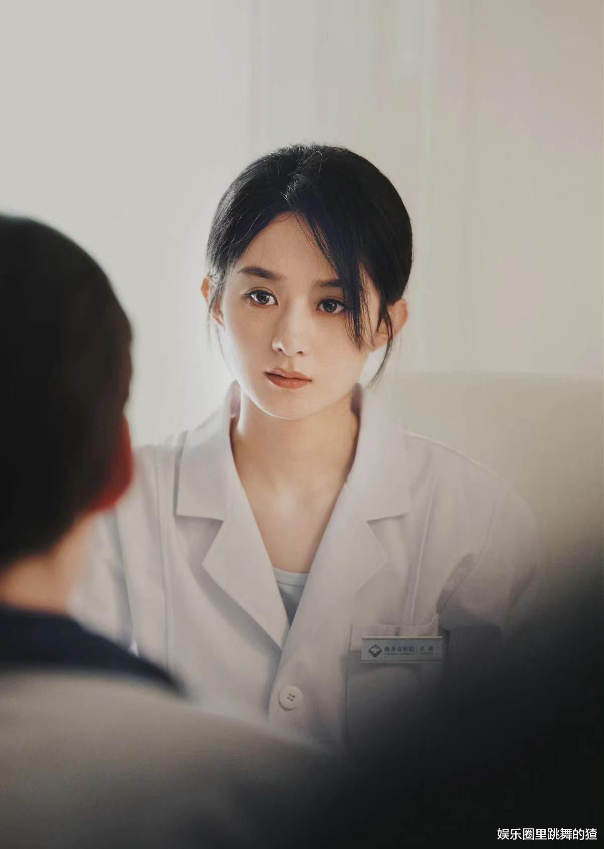 赵丽颖|《谁是凶手》《女心理师》撞档，赵丽颖和杨紫，谁的成绩会更好？