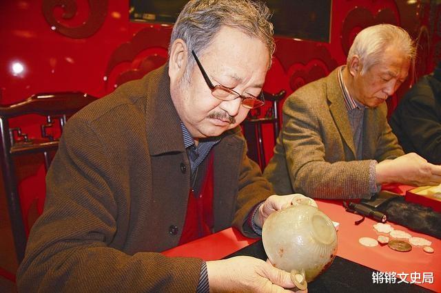 古董|古物鉴人!两位鉴宝师,一个骗走24亿,一个忽悠8700万