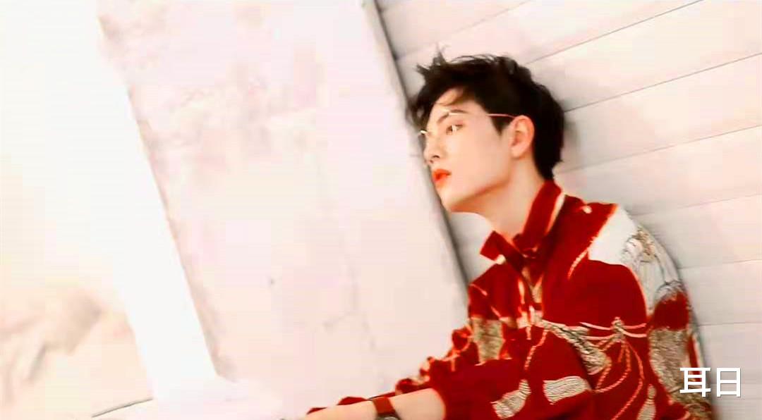 肖战|肖战！四听《竹石》，天下谁人不识君，你听到了吗？早已热泪盈眶