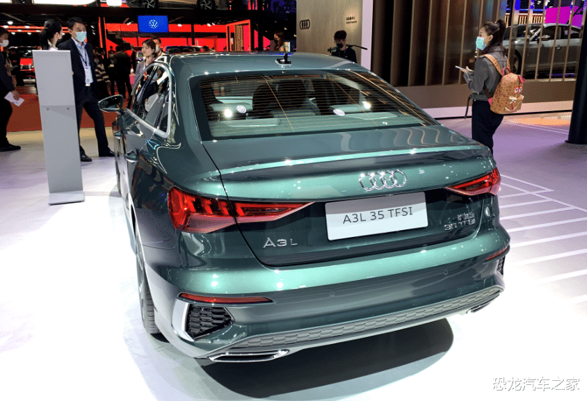奧迪A3L 35TFSI采用蜂窩狀元素設計，車型亮相於上海車展-圖5