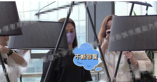 阿娇|Twins现身上海聚餐？阿娇瘦了一大圈，阿Sa当众剔牙不顾形象