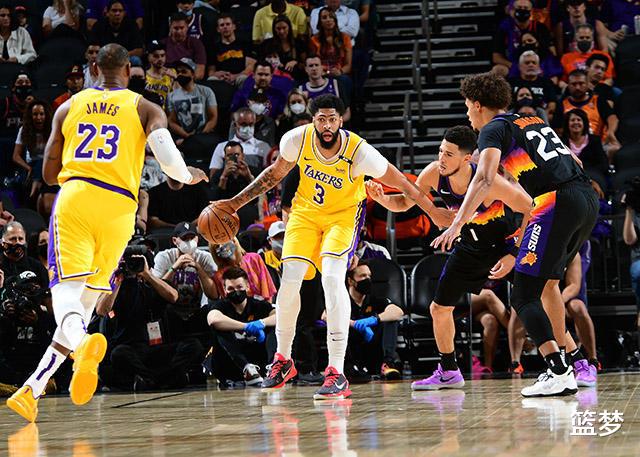 勒布朗·詹姆斯|23+9，詹姆斯季后賽改變打法了，球迷：這樣能打到40歲