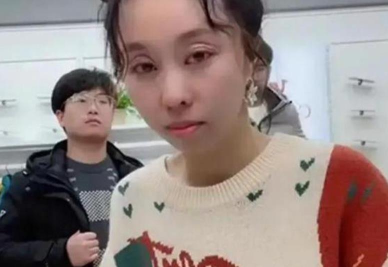 许敏|28年错换人生再发酵，田静直播表态对许敏看法，对方的话戳中了心