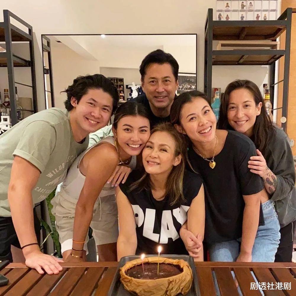 王敏德|恭喜！56岁王敏德宣布大女儿将与女朋友结婚，不介意两人一起怀孕