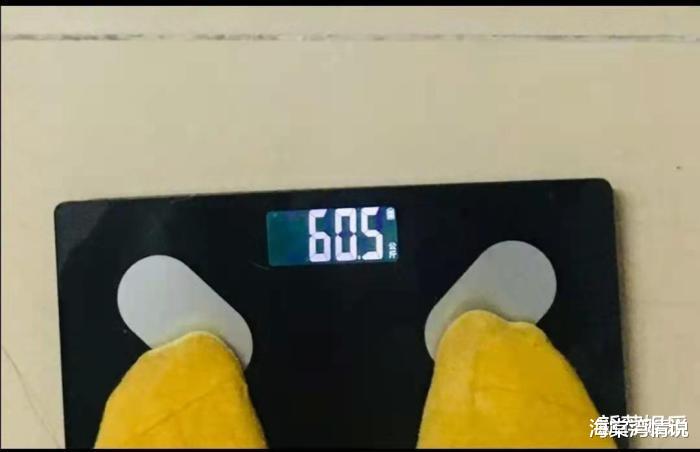 海棠湾情说|“和表婶健身完,出门时她内衬忘了放下来,画面太辣眼!”哈哈哈帮帮忙啊