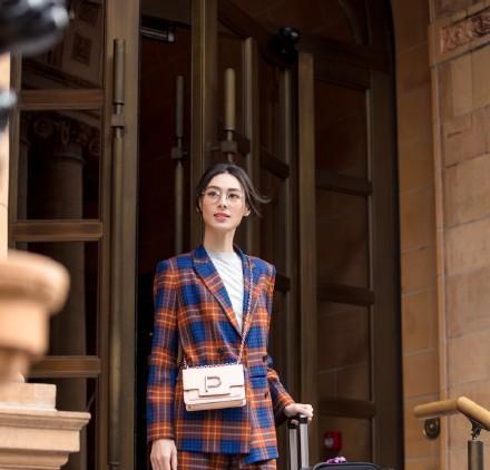 梁洛施|31岁梁洛施终于回到了大众视野，颜值和品味始终在线！