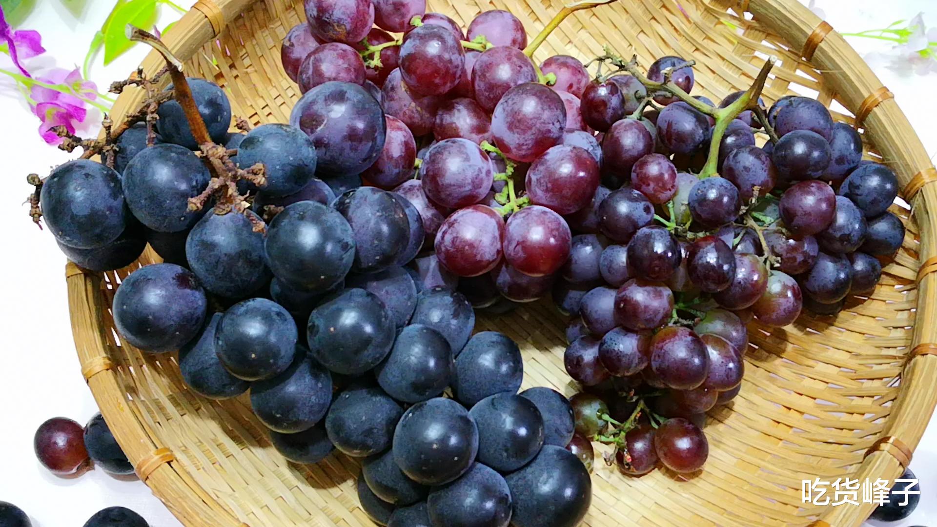 吃货峰子 除夕夜，不管贫穷与富贵，餐桌上都要摆6种吉祥果，寓意牛气冲天