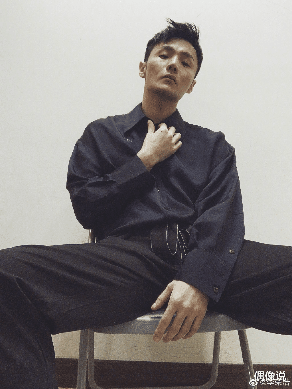 二胎|谢娜被曝二胎产女后首晒美照，自称“喜神”为考生加油，服装喜庆