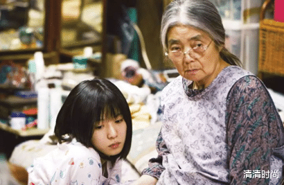 树木希林|43年无性无爱,被家暴,晚年失明全身患癌,一代影后的人生多悲凉