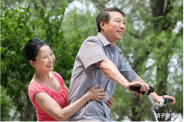 胡子鱼情感|黄昏恋为什么不长久？黄女士: 他只顾自己，60岁大爷: 她太能作了