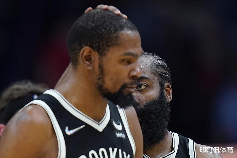 凱里·歐文|布魯克林籃網(wǎng)：凱文杜蘭特和詹姆斯哈登、是否對凱里歐文施加了壓力？