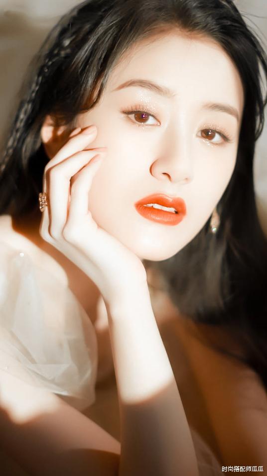 口红|?女人涂口红时，要改掉这3个“坏习惯”，不然再贵口红都掉色沾杯