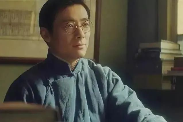 邱淑贞|曾是车间工人，一夜成名后娶“谋女郎”，47岁的他这样逆袭成影帝