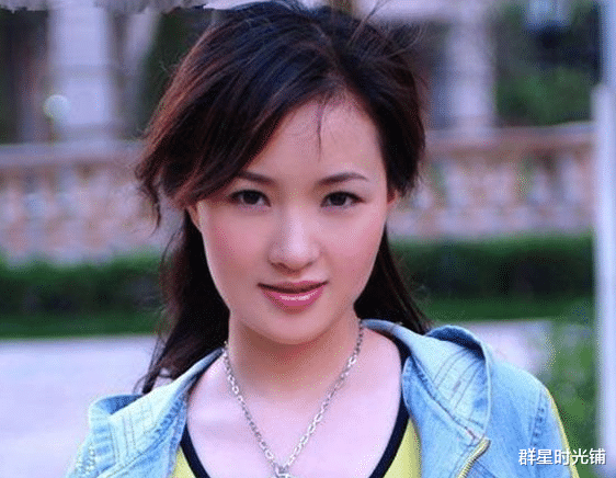 春晚|军旅歌唱家雷佳:连登春晚舞台12次,身家上亿,丈夫身份不一般