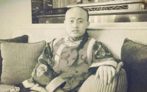 |大清亡了109年，慈禧后人仍做“阿哥”梦，录制相亲节目丑态百出