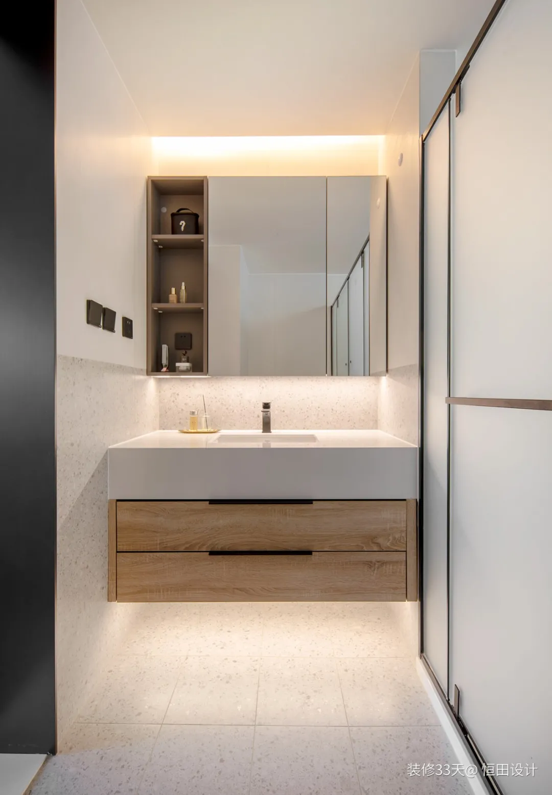 装修设计：140平现代轻奢高级质感三室