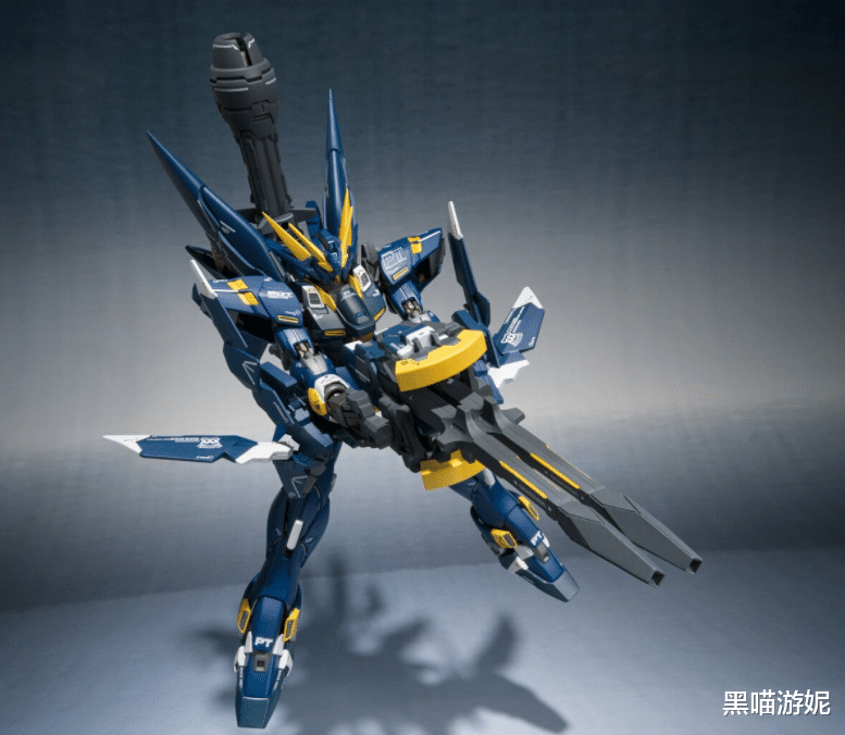 机战|机战30:主角机体凶鸟30th后继型手办官图 朴素却霸气的虎克别因