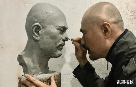 乱舞椿秋 把拍戏当副业的徐锦江：一幅画卖150万，在相声界与郭德纲同辈