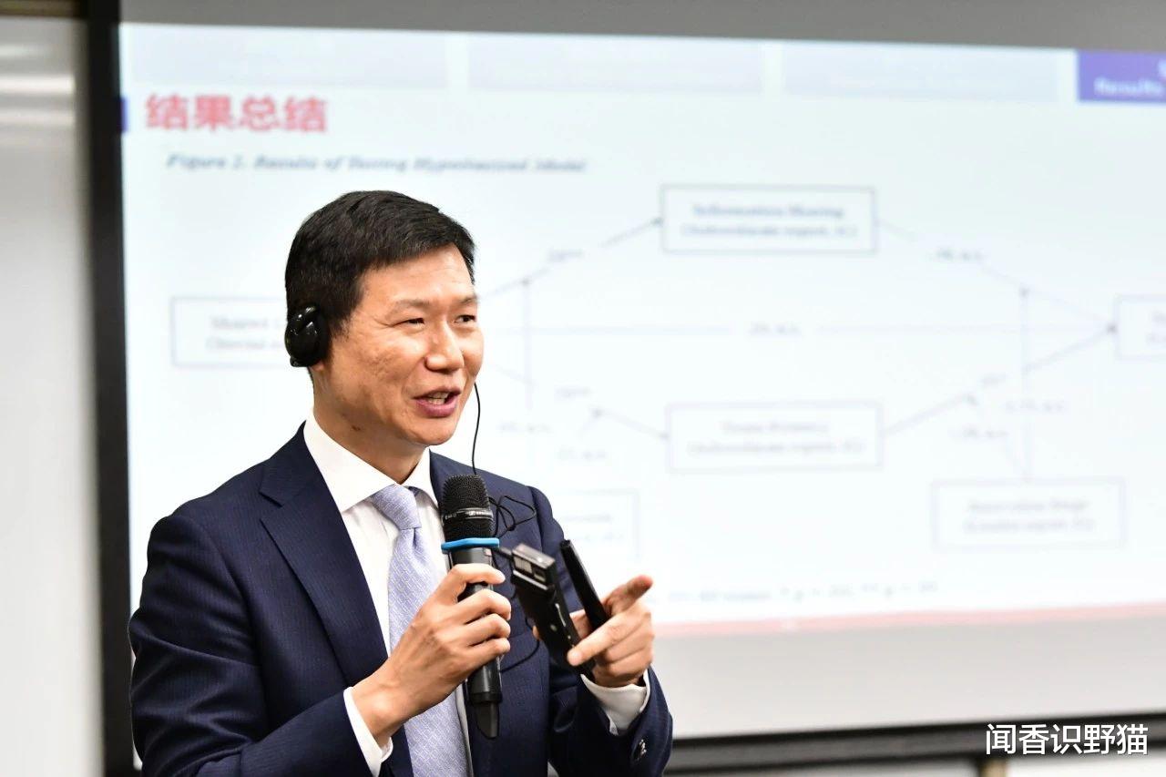 闻香识野猫|他是湖北最低调的富豪，曾就读于清华大学，如今却身价255亿