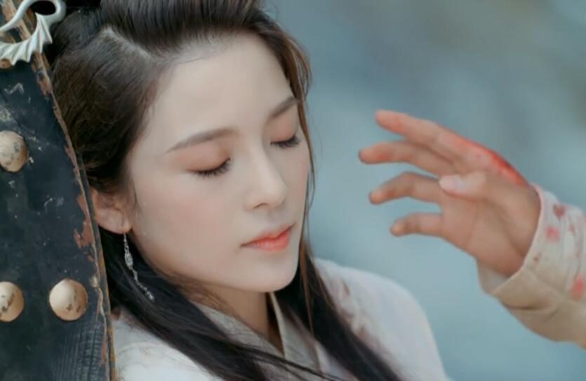 绝代双骄|8版“花月奴”颜值对比，谁有抢邀月宫主心上人的实力？谁在硬凑